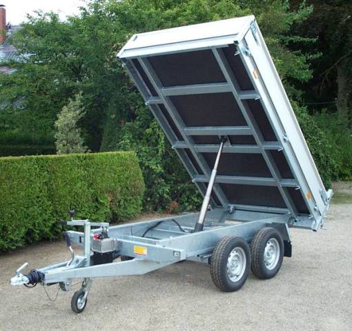 EK-158Heckkipper, 2000kg GG, 1400kg NL, Lademae 280x160x30cm, Hapert Tandem gebremst.